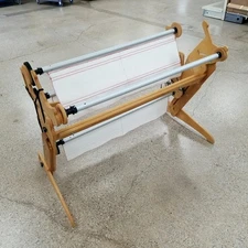 LOCAL PICKUP ONLY Wood Quilting Machine UNTESTED Extends to King Size