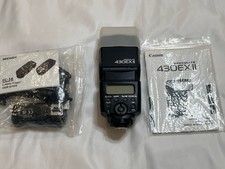 Canon 430EX II Speedlite Flash with Bounce  Neewer FC-16 Canon Trigger Kit