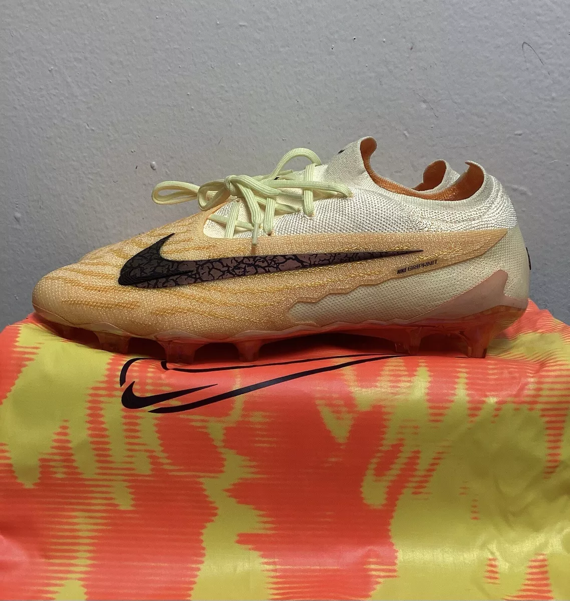 NIKE PHANTOM GX ELITE FG SE ORANGE/YELLOW SOCCER SHOES/CLEATS SIZE 9 FD3069-860