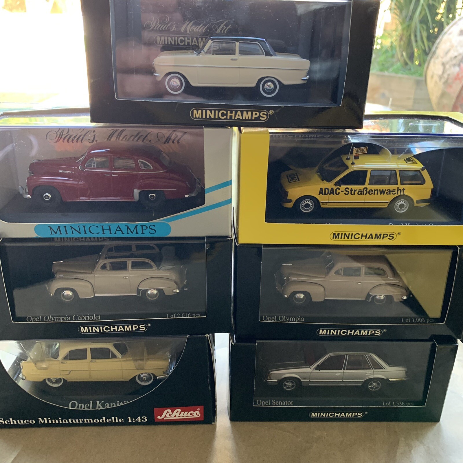 Minichamps SB 1/43 - Opel Senator A Silver - UK