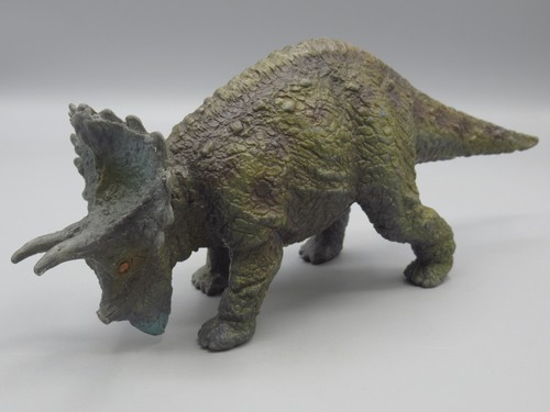 Dinosaure Tricératops -