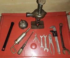 1930 1931 Model A Jack A-17080-c Grease Gun Ford Script Oil Can Screwdriver