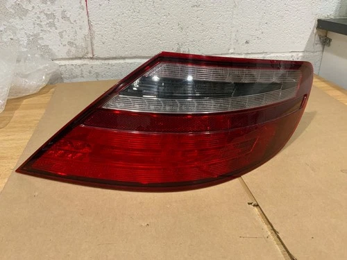 MERCEDES SLK R172 Series 2011-2016 RIGHT SIDE Right Tail Light A1729063900
