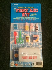 RARE FACTORY SEALED, 1996 UNPUNCHED GORDY TOY CHILDS MEDICAL SQUAD FIRST AID KIT
