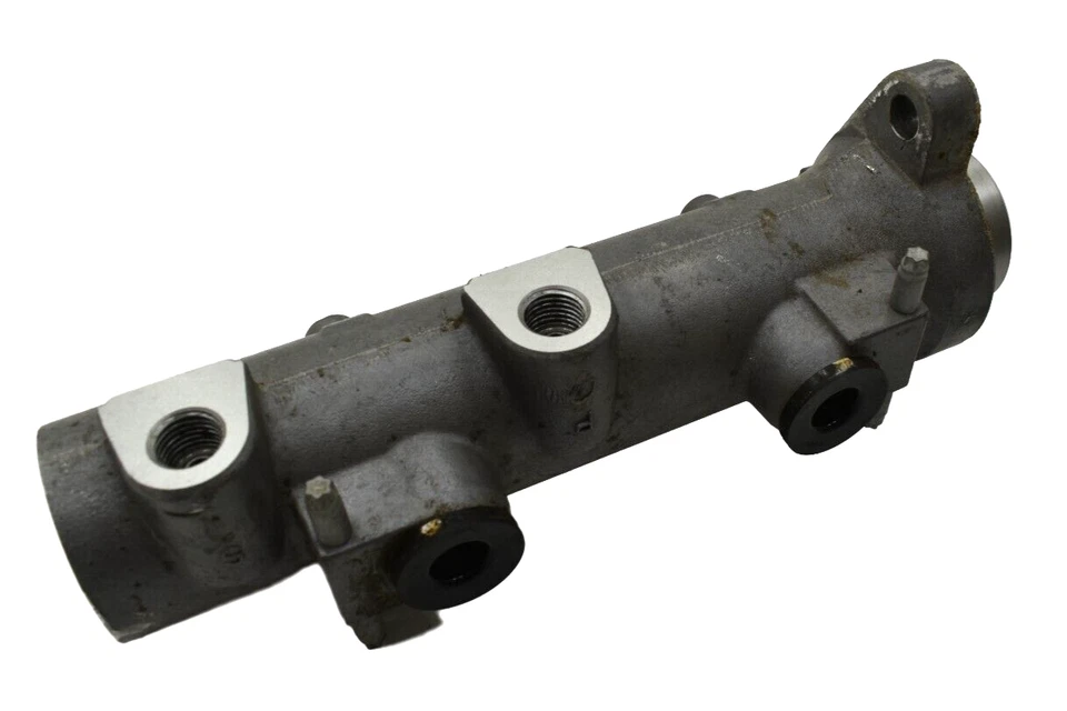 Chevrolet Silverado 3500HD 2020-2022 OEM RWD unidad de cilindro maestro de freno eléctrico Foto 4 de 4