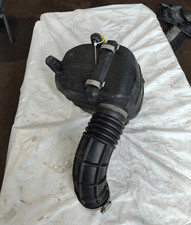 1370082A00000 Luftfilter kompl.  SUZUKI JIMNY 1.3 16V 4WD SUV 3p/b/1328cc