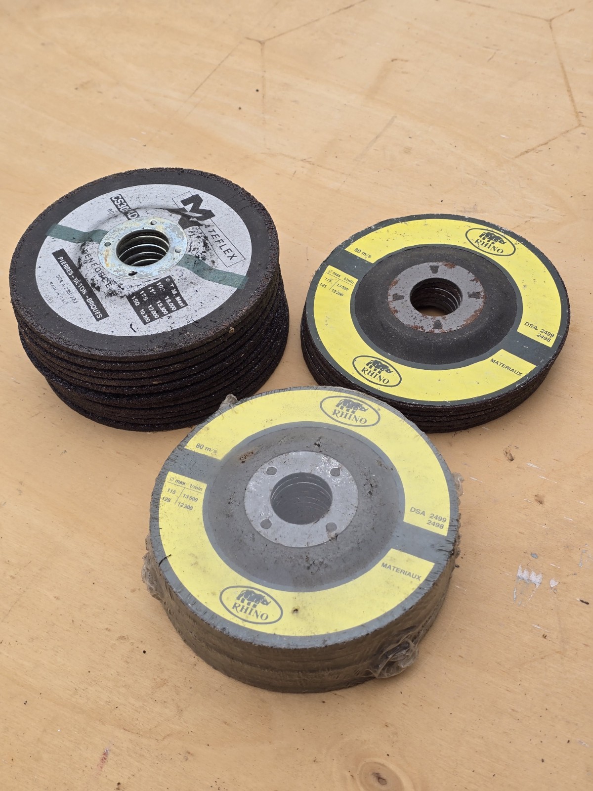 Disques meuleuse Rhino Mateflex anti usure pour couper le béton dur