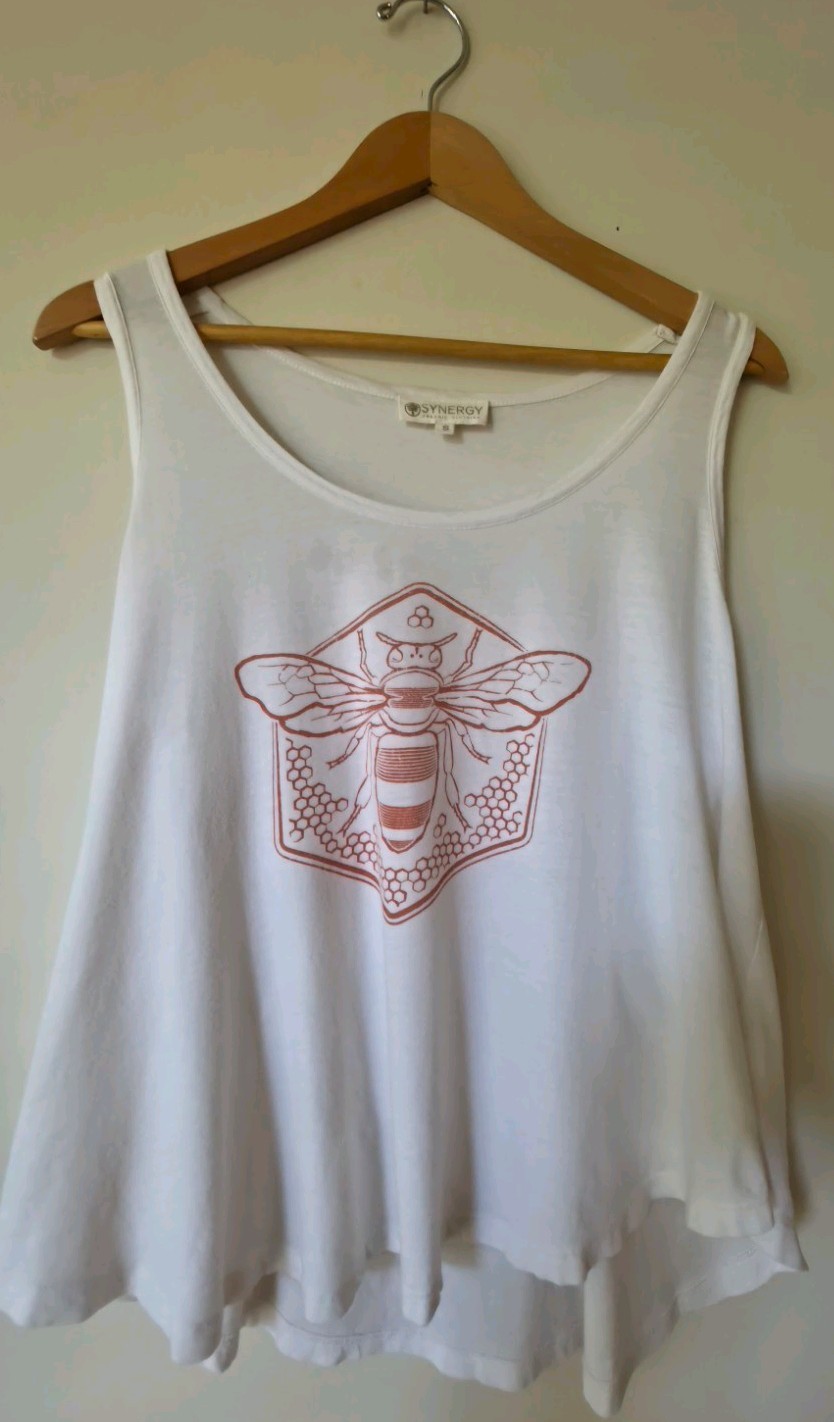 Synergy Organic Clothing Bee Graphic Tank Top Small White Boho Flowy Swing