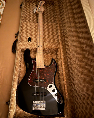 Sadowsky MetroExpress 4-String Solid Body Right-Handed Electric Bass Black
