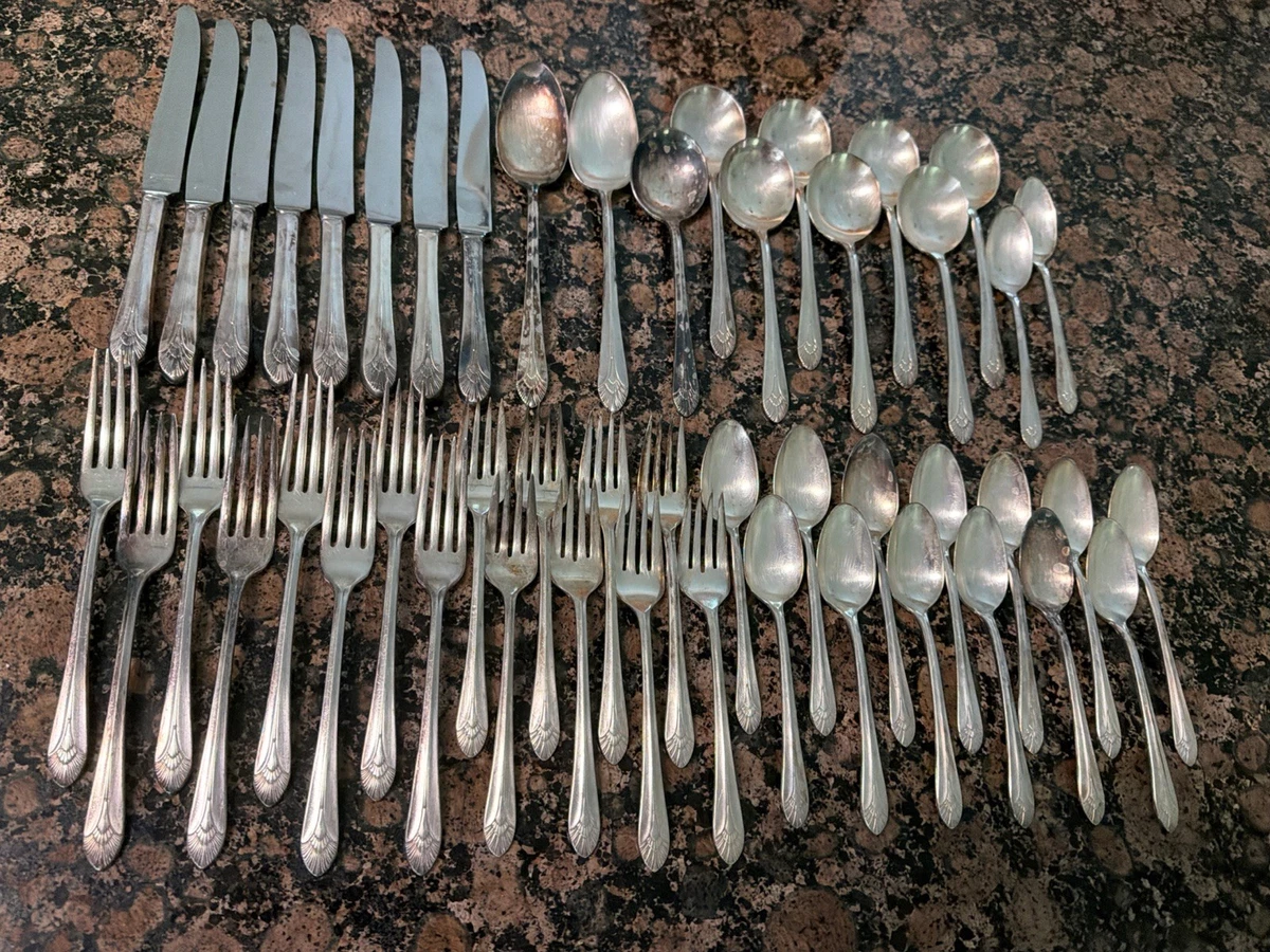 International Silver Flatware-Set Antique US Silver-Plated