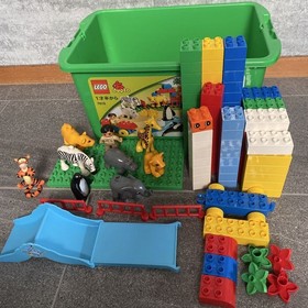 LEGO Duplo 7618 Fun Zoo Animal Block Set for Ages 1.5 and Up