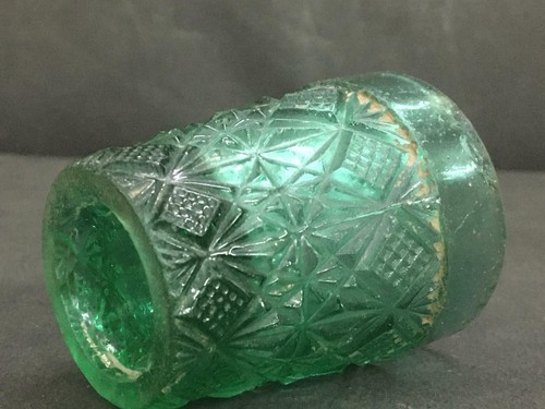 VINTAGE OLD RARE GREEN COLOR TEQUILA SHOT MINIATURE UNIQUE GLASS TUMBLER, JAPAN - 第 8/10 張圖片