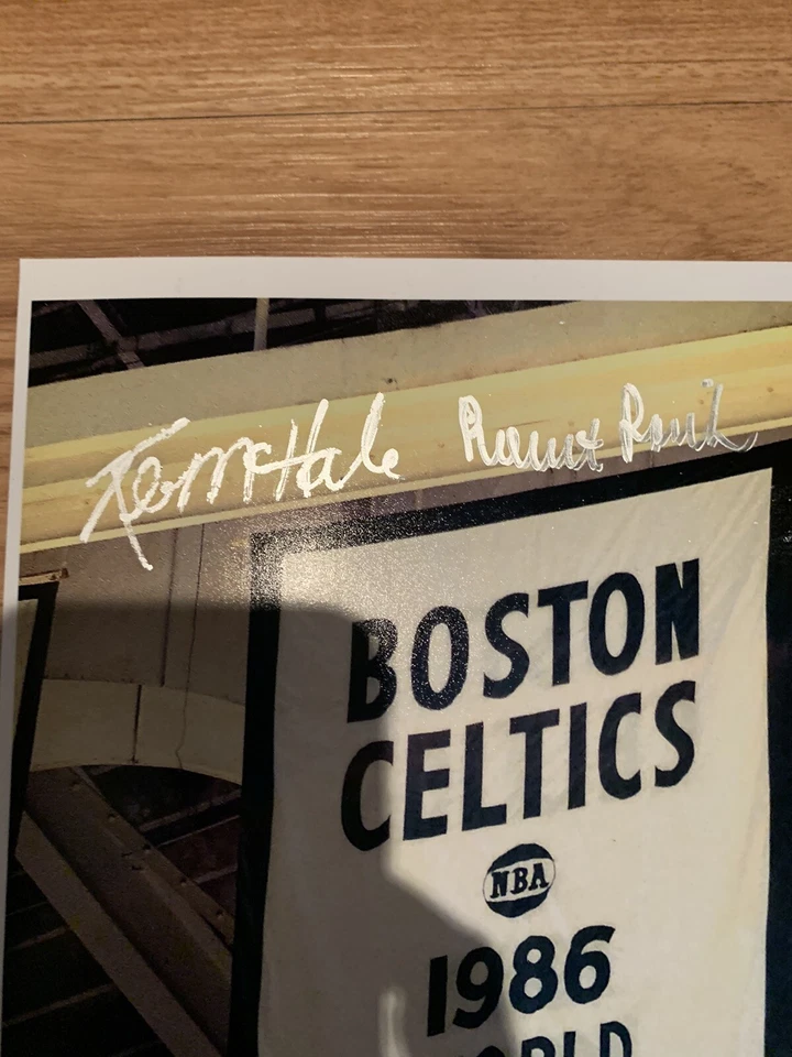 KEVIN MCHALE & ROBERT PARISH BOSTON CELTICS AUTOGRAPHED 1986 BANNER 9x11 JSA COA - Image 2 of 4