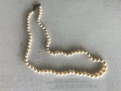 strand of cultured pearls
