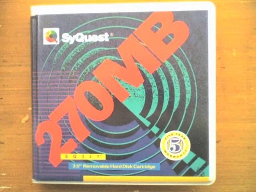 SYQUEST 3.5" 270Mb Disk - 1 Pack (1 Disk) - Plastic Wallet - PC Formatted - NOS