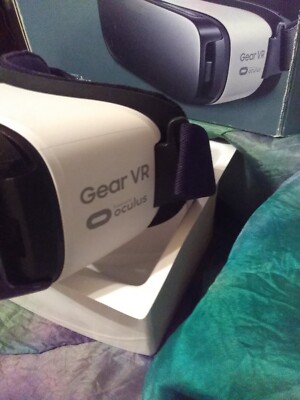 TWO VR Viewers 1 Samsung Gear Oculus for Note5 S6 S7 edge+ AND 1 Xtreme VR Vue 2