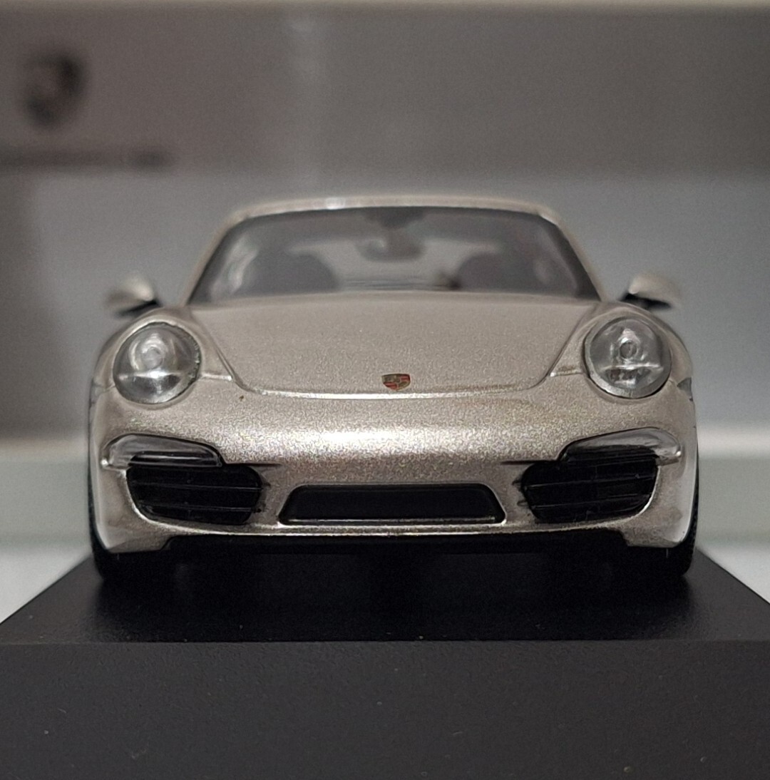 Porsche 911 (991) Carrera S 2011 Silver 1:43 Minichamps WAP Porsche 911 (991) Carrera S 2011 Silver 1:43 Minichamps WAP