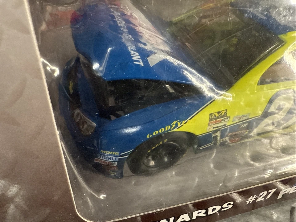 Nascar 2016 Paul Menard #27 Menards Peak Menards Gold Line 1:24 Diecast VHTF - Image 3 of 4