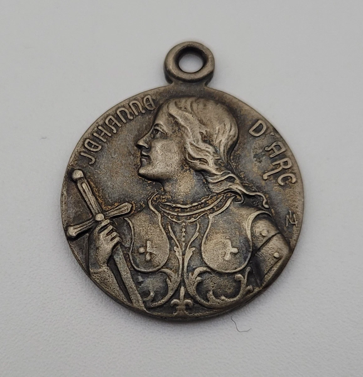 BROCHE ANCIENNE JEANNE d'Arc croix de Lorraine métal religieux patriotique 1930 EUR 5,00 - FR