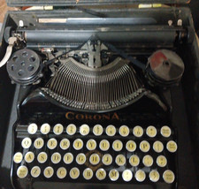 Antique Corona typewriter works fine needs a ribbon. thumbnail