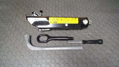 Wagenheber/ Bordwerkzeug VW Passat 2.0 TDI DPF 3C/3CC 3C0011031B 12 Monate