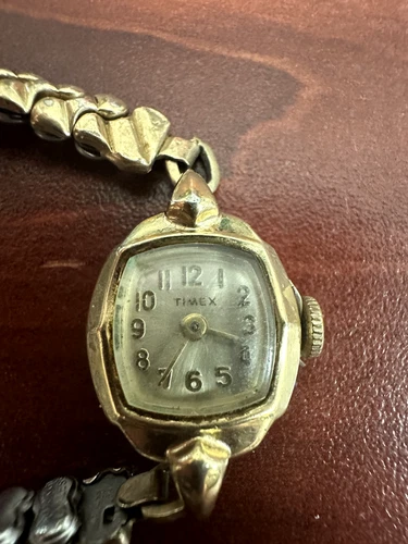 Vintage Women's Timex Manual Wind Up Gold Tone Cocktail Watch For Parts/Repair