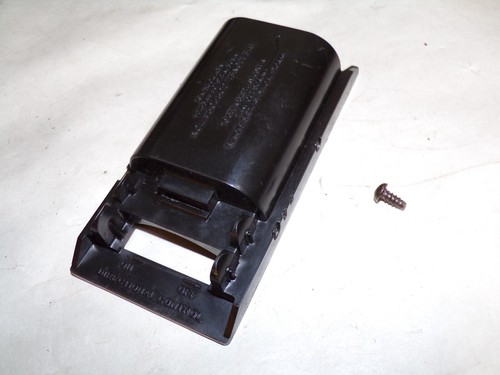Oldtimer Original Lionel 400 404 Budd Auto, Batteriedeckel mit Schraube