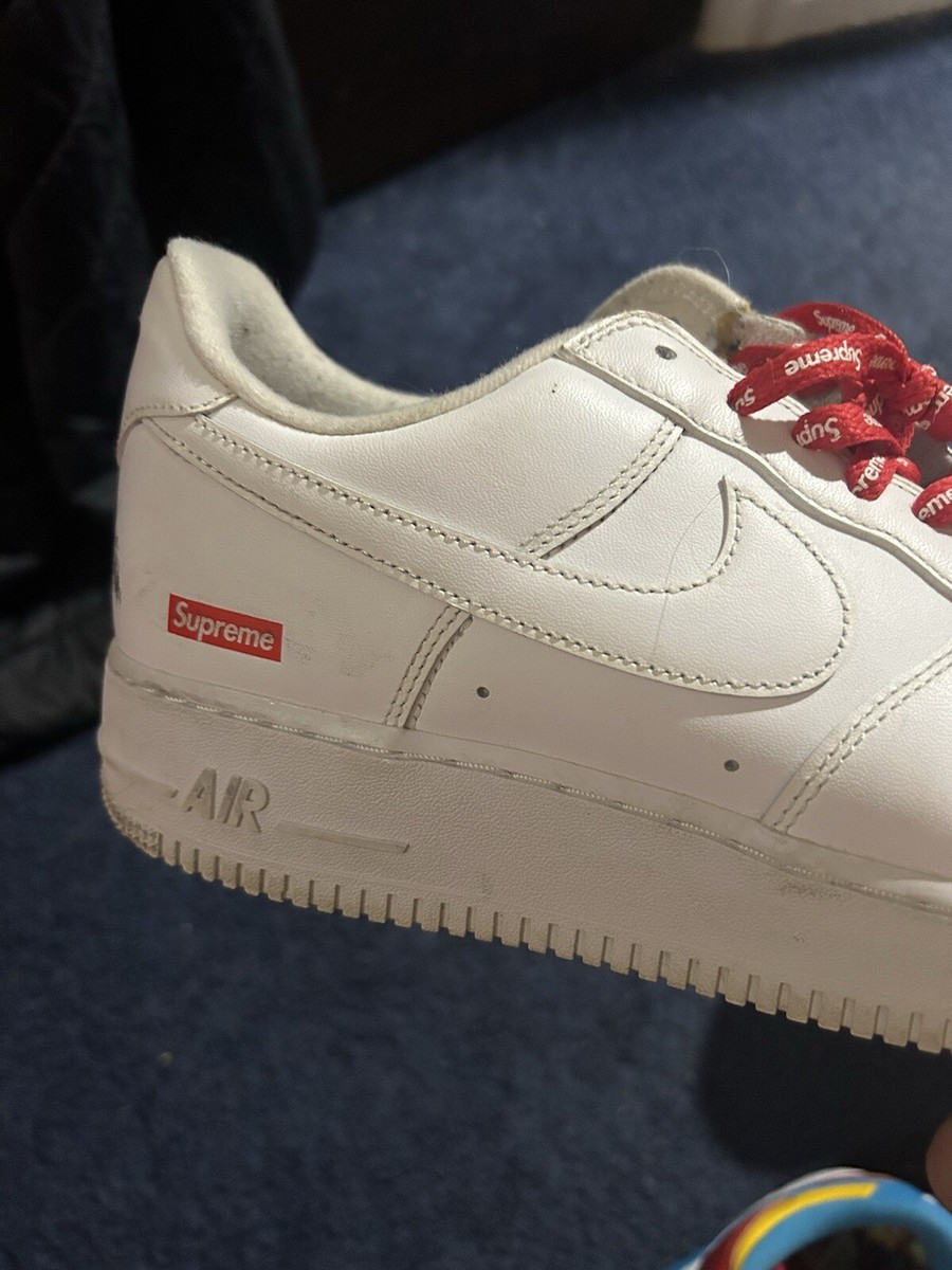 Size 9 - Nike Air Force 1 x Supreme Low Box Logo - White Size 9 - Nike Air Force 1 x Supreme Low Box Logo - White