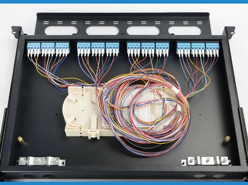96-core 1U 10M OM3 LC fiber optic terminal box with pigtail flange - Picture 3 of 11