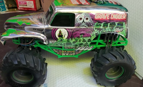 Grave Digger Monster RC Truck Chrome 