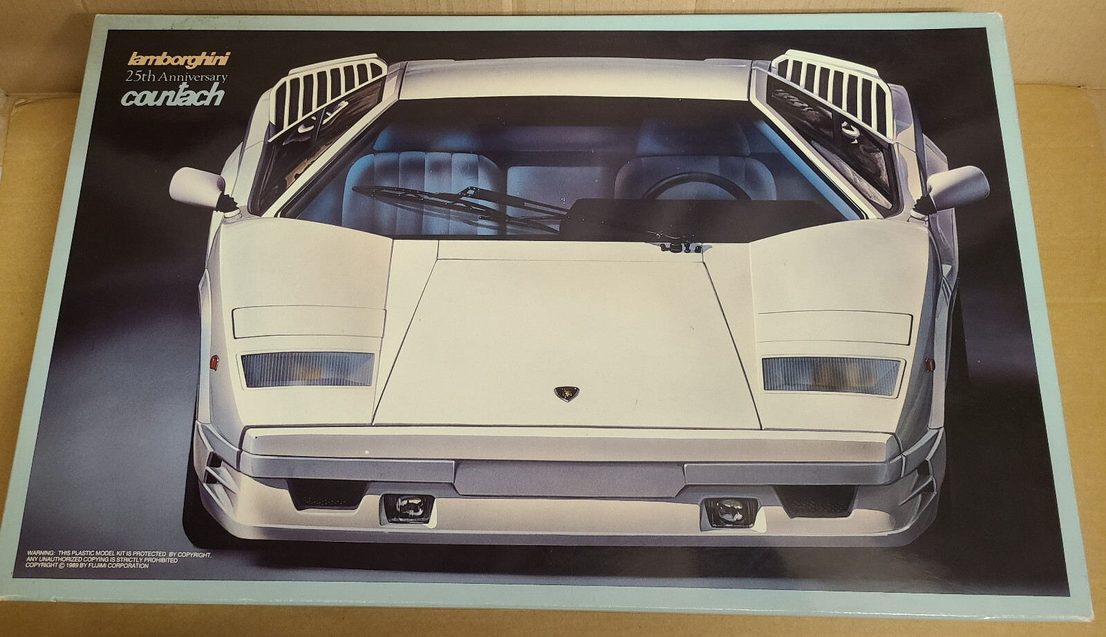 Fujimi 1:16 Lamborghini Countach 25th Anniversary Plastic Model 