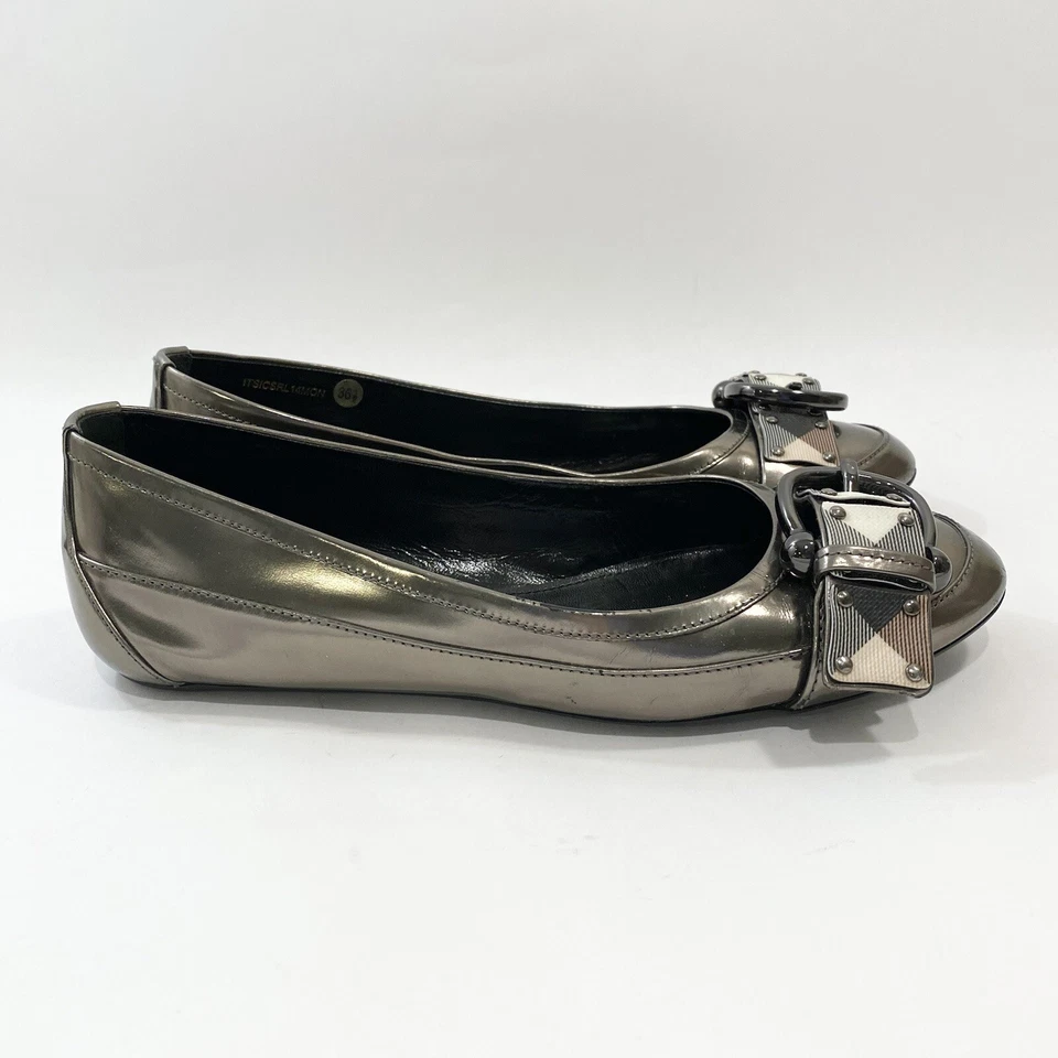 博柏利金属皮革平底鞋 Nova Check 一脚蹬扣细节 6.5 / 36.5 — 第 4/4 张图片