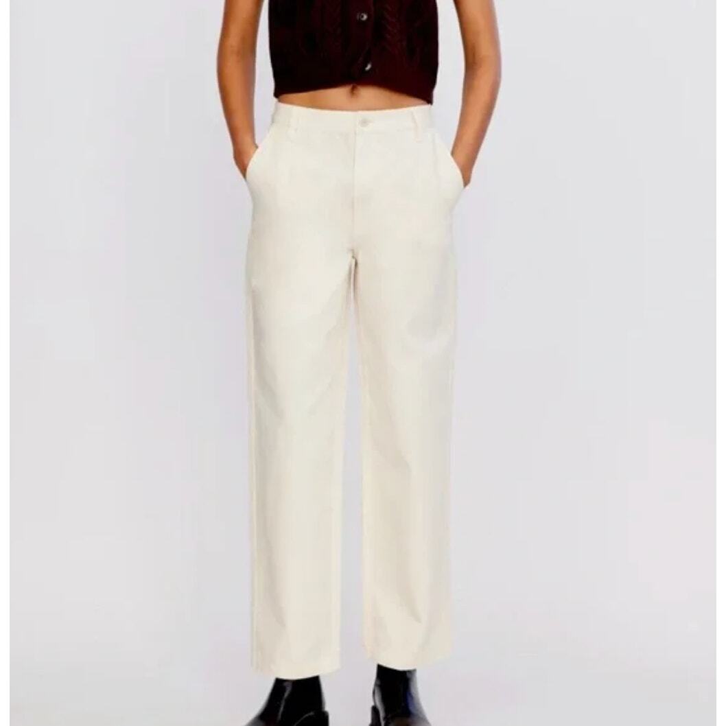 SUNDAY BEST x ARITZIA Jaden Utility Chino Pants Matte Pearl SUNDAY BEST x ARITZIA Jaden Utility Chino Pants Matte Pearl