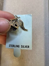 Vintage 925 Sterling Silver Vintage Grand Canyon Old House 3D Charm Pendant 2823
