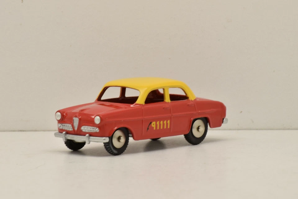 ALFA ROMEO GIULIETTA TAXI DE BERN 1954 MERCURY HACHETTE 1/48 NEUF EN BOITE - Photo 2/4