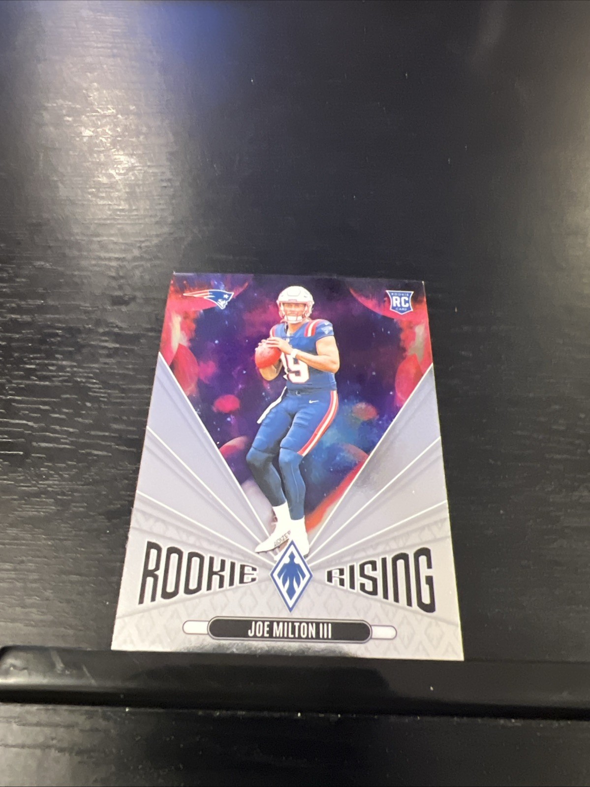 Joe Milton III 2024 Panini Phoenix Rookie Rising Pandora RC Patriots / Cowboys