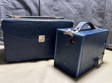 VINTAGE EASTMAN KODAK NO.2 BROWNIE MODEL F IN BLUE W/ CASE