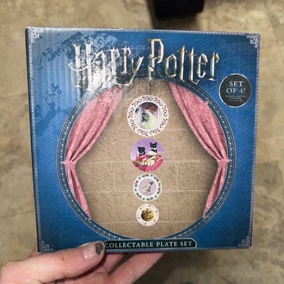 Harry Potter Collectable Plate Set Professor Umbridge Cat Plates LootCrate (4)