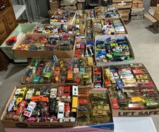 Imagen de 255 Hot WheelsandMatchbox Large Assorted Lot/Collection Loose Vehicles Vintage