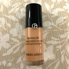 Giorgio Armani Luminous Silk Perfect Glow Foundation Shade 5, 18 ml/0.6 fl oz