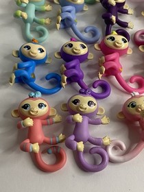 Fingerlings Monkeys Minis Lot of 20 Series 1 & Series 2