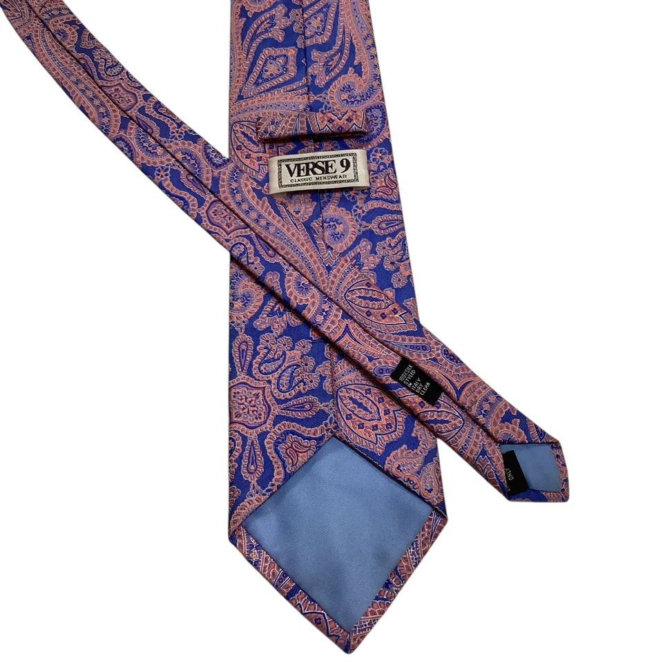 Corbata VERSE 9 Para Hombre 100% Seda 57 3/4" Diseñador Geométrica Azul/Naranja/Púrpura Usada en Excelente Condición Foto 3 de 3