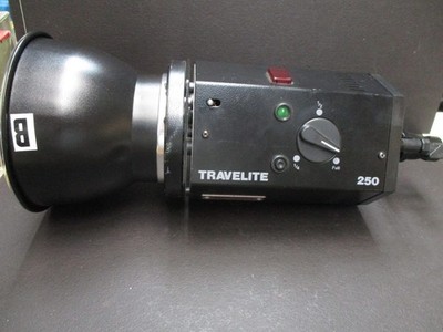 Bowens Calumet Travelite 750 Monolight Studio Strobe Flash CE