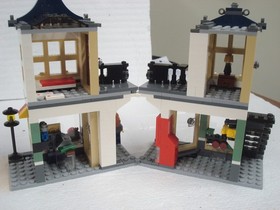 Lego CREATOR Toy & Grocery Shop.  100% Complete, RETIRED.  3 in 1 choose build