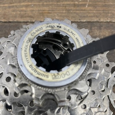 Shimano 105 CS-5600 10-Speed Cassette Japan Road Bike 12-27T