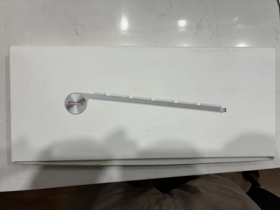 BOX ONLY! Apple Wireless Keyboard A1314 MC184LL/B Silver - READ DESCRIPTION - Image 2 of 3