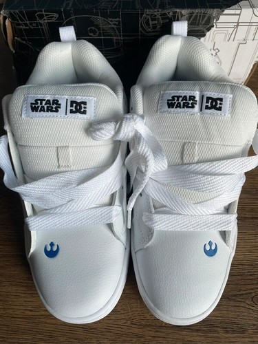 Star Wars X DC court graffik white and blue UK 8.5 leather skater shoes - Picture 3 of 13