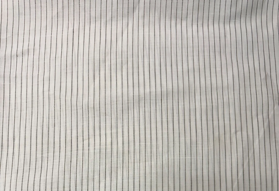 Tela de lino hilo teñido verde bebé rayas en tierra blanca peso medio por comprar Foto 2 de 3