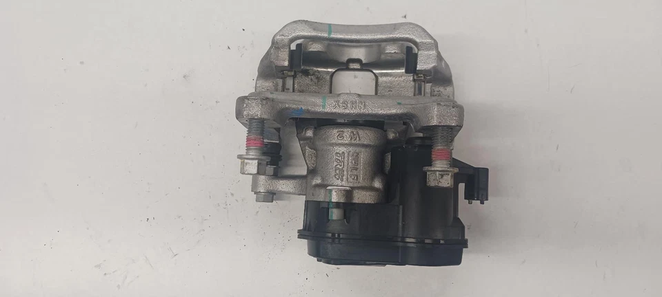 Pinza de pasajero trasero Chevrolet Trax 24 5 k millas OEM ¡1 año de garantía! Foto 3 de 4