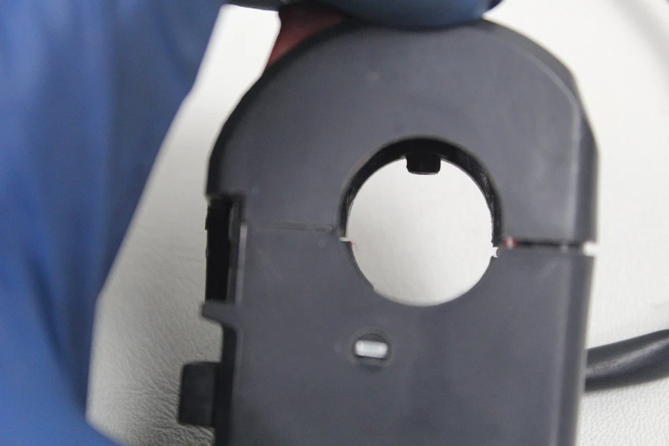 Interruptor de control de arranque derecho Ducati Hypermotard 1100S 1100 OEM 65010071 Foto 3 de 4